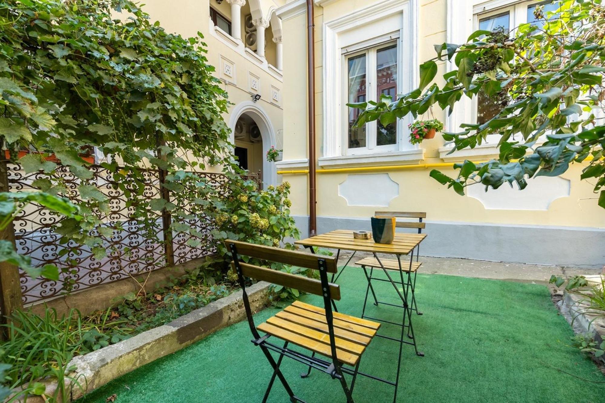 Luxury Apart-Hotel Bucharest Exterior photo