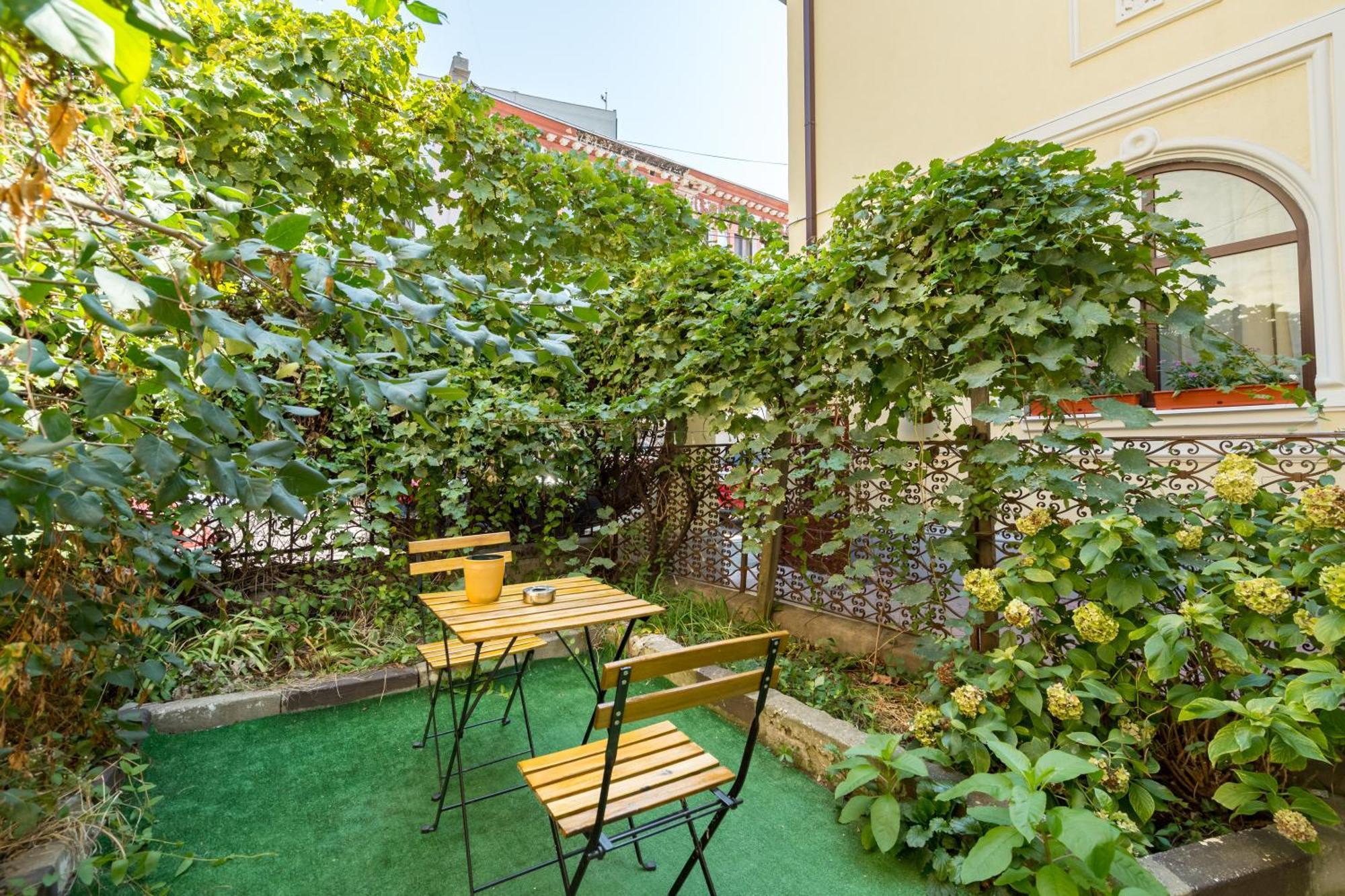 Luxury Apart-Hotel Bucharest Exterior photo